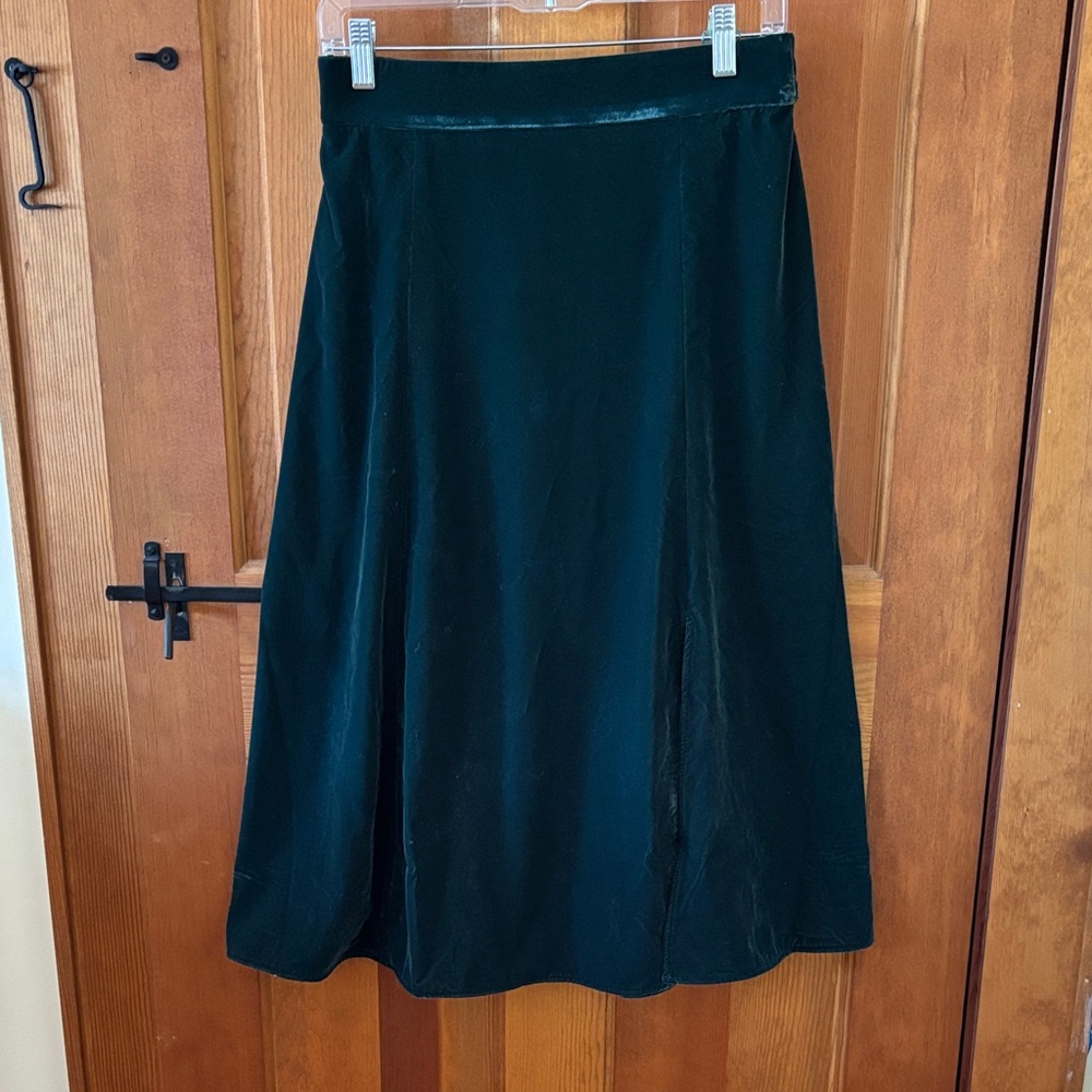 Elegant Velvet Green Skirt